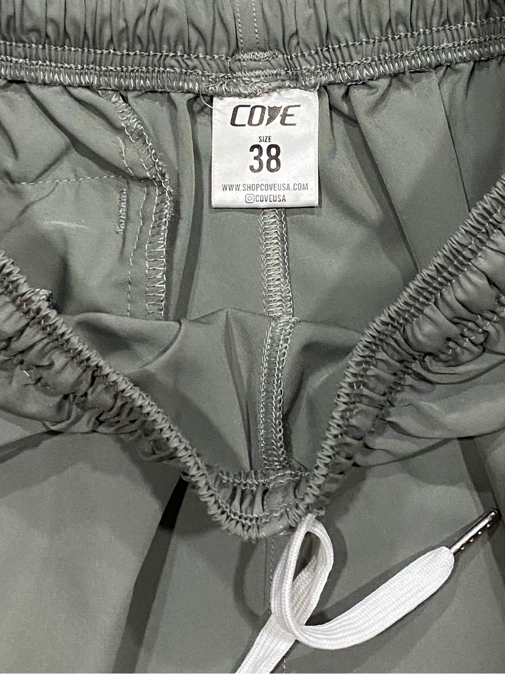 Cove Men's Green-Gray Athletic Shorts   Size 38 - Picture 7 of 10